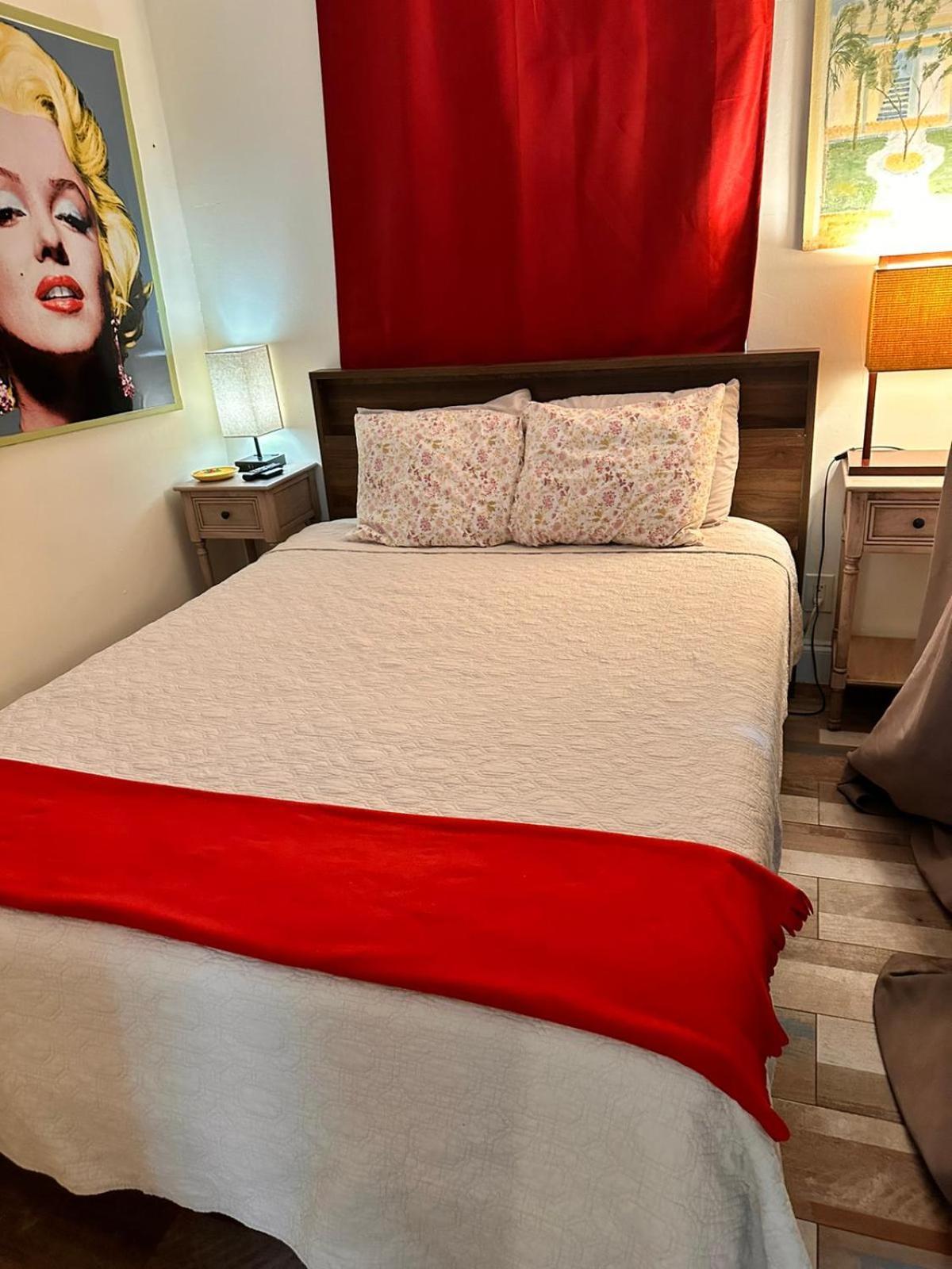 Private Rooms At Miami Centrally Located With Free Parking Exterior photo